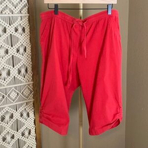 Rebecca Malone Petite Large 100% Cotton Pull-On Capri Pants ~ Red